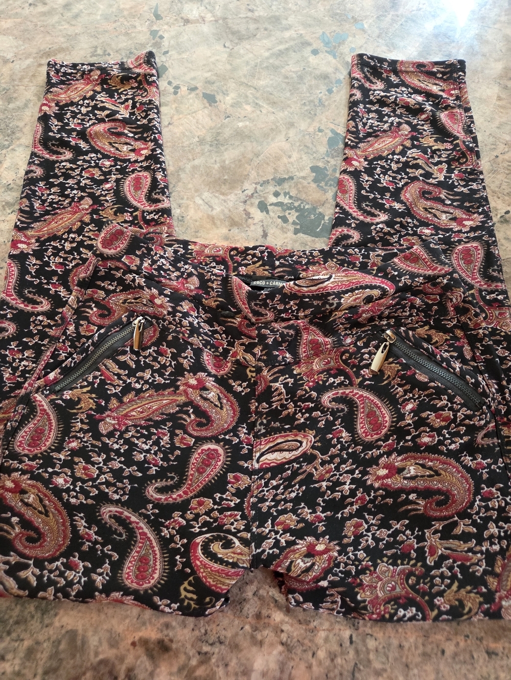 WOMENS COCO+CARMEN  STRETCH PAISLEY PRINT LEGGINGS WITH ZIPPER POCKETS SIZE L/XL